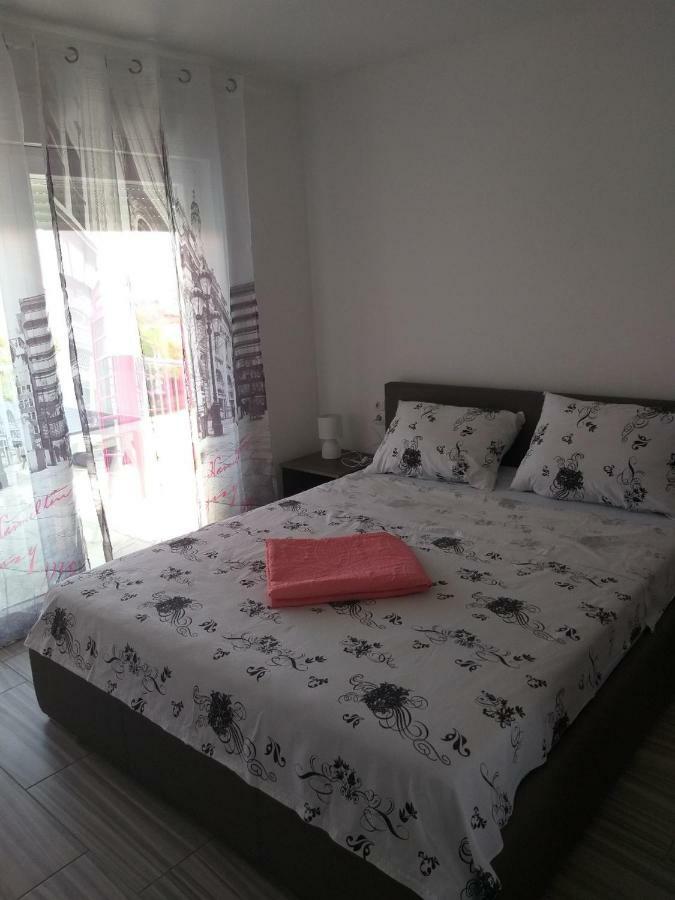 Apartments Bartol Vir Exterior foto